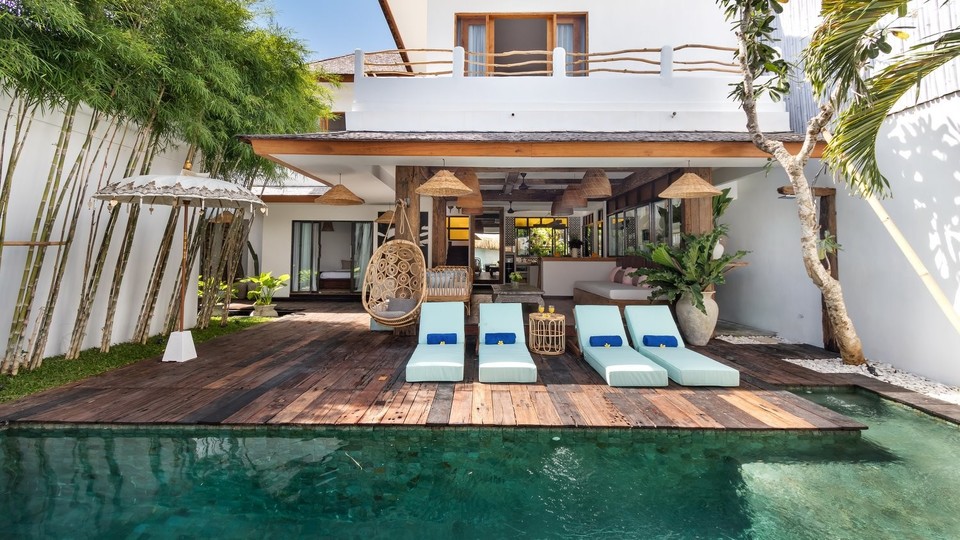 Mirna počitniška vila s 4 spalnicami in bazenom, vila Bali 2205