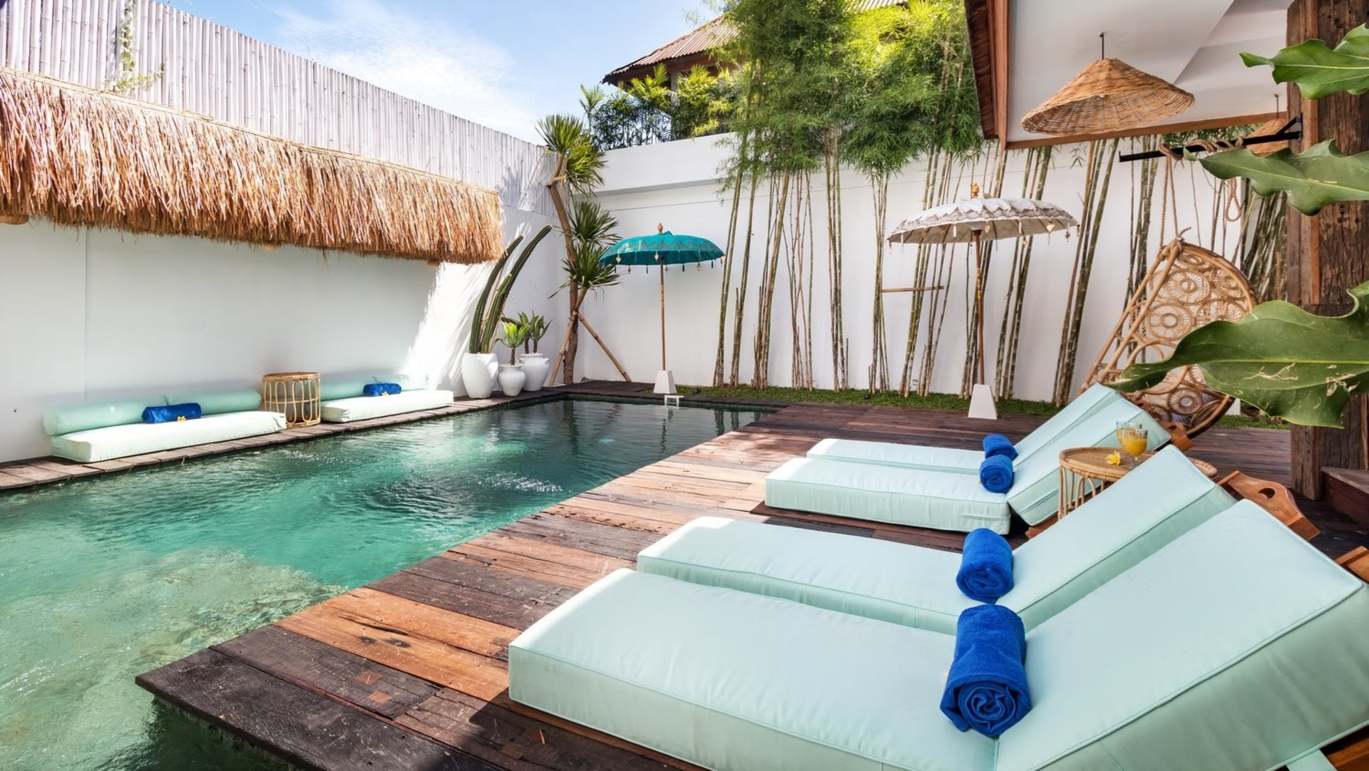 Mirna počitniška vila s 4 spalnicami in bazenom, vila Bali 2205