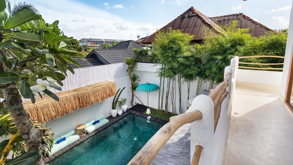 Mirna počitniška vila s 4 spalnicami in bazenom, vila Bali 2205