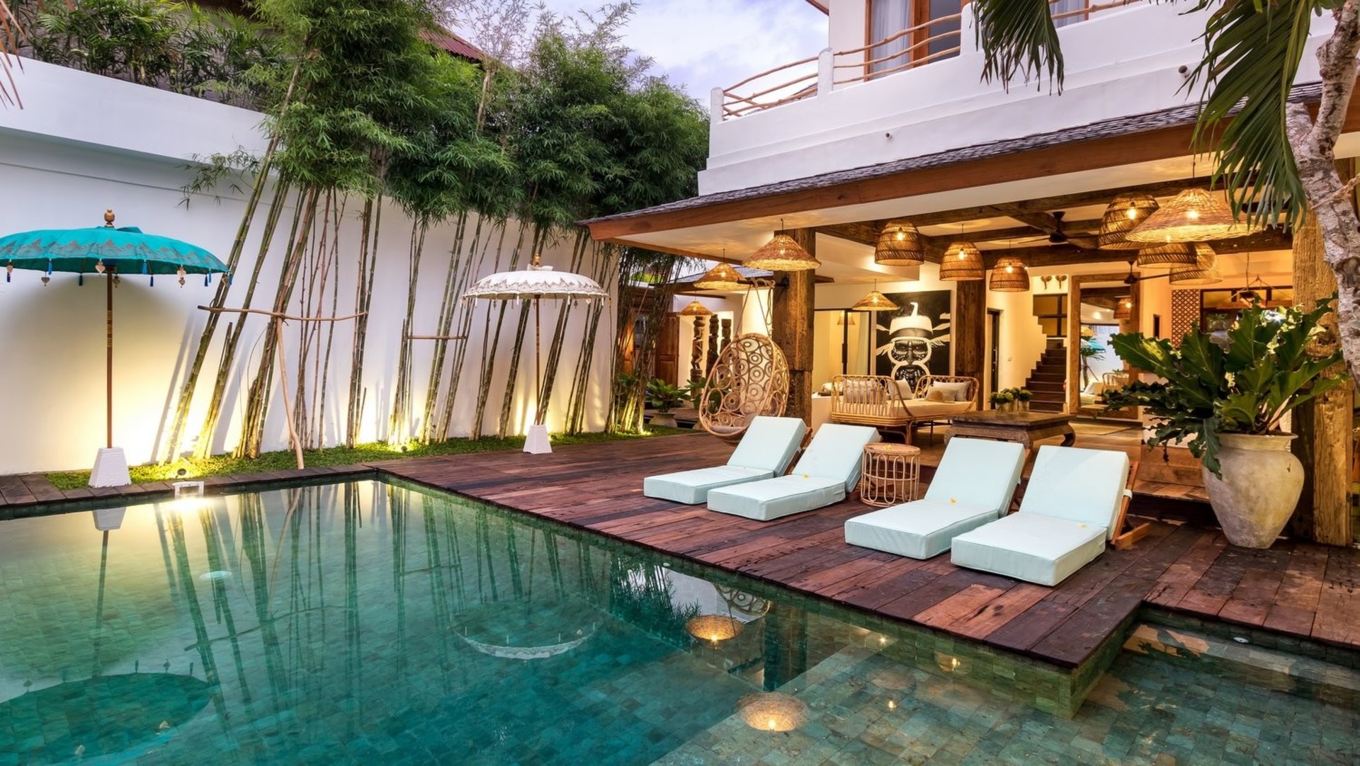 Mirna počitniška vila s 4 spalnicami in bazenom, vila Bali 2205