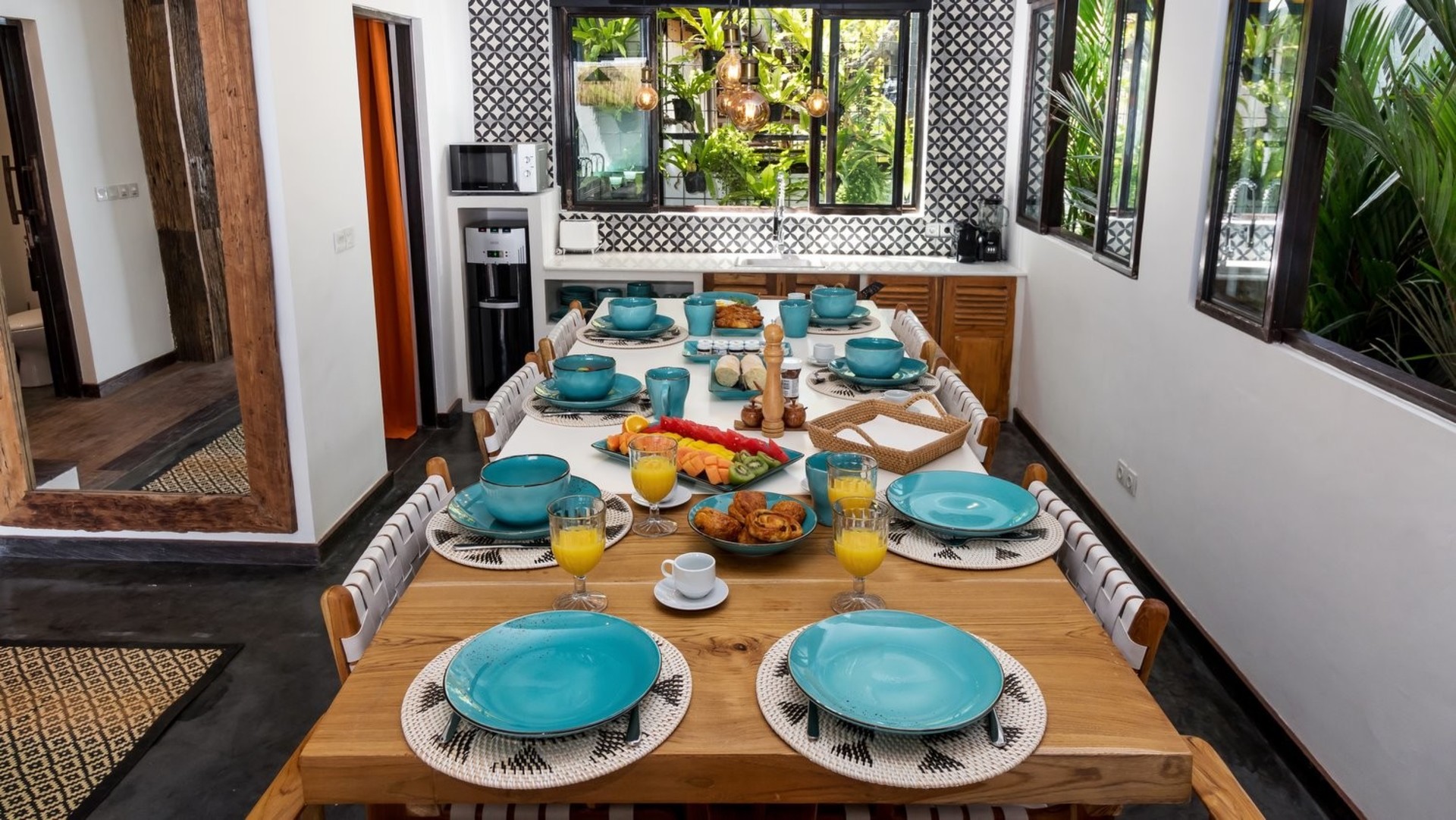 Mirna počitniška vila s 4 spalnicami in bazenom, vila Bali 2205