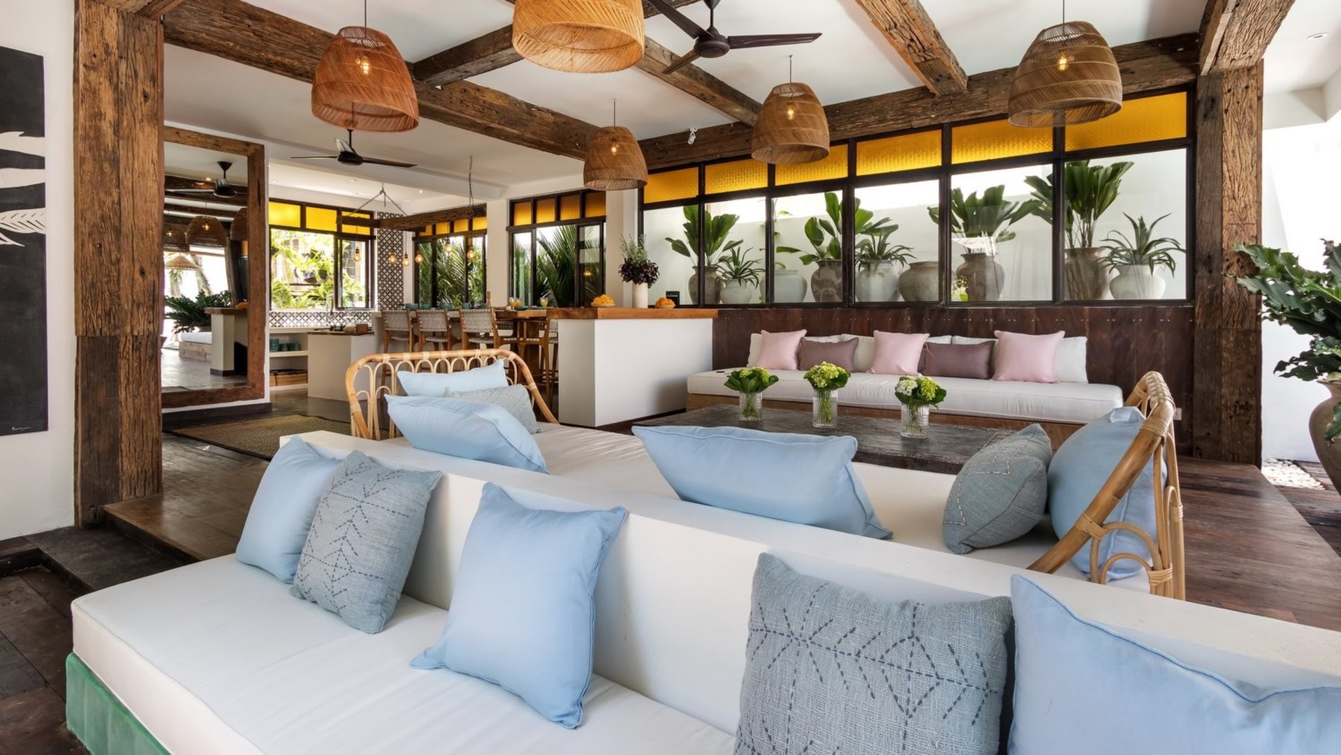 Mirna počitniška vila s 4 spalnicami in bazenom, vila Bali 2205