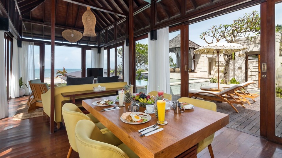 Mirna vila s 16 spalnicami z bazenom na Baliju, vila Bali 2209