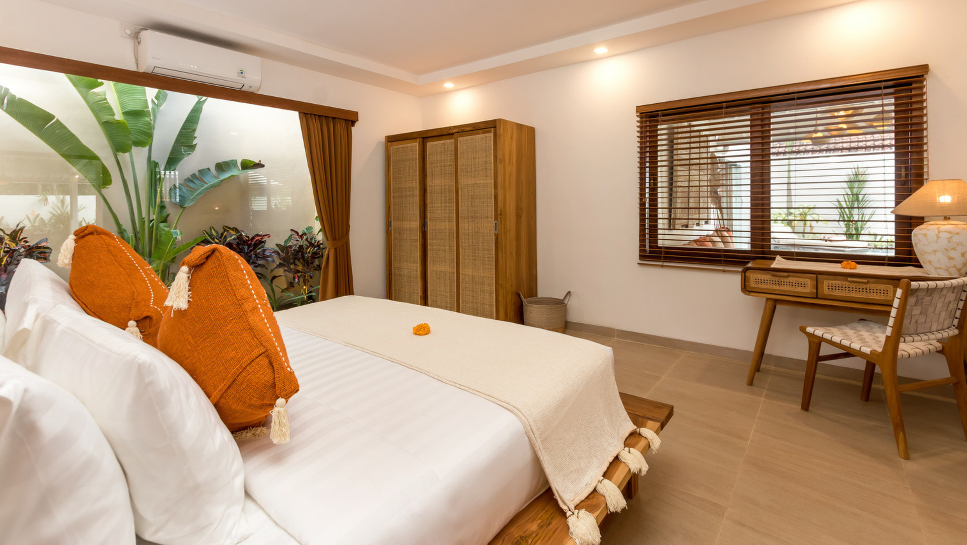Neverjetna vila s 4 spalnicami in bazenom na Baliju, Bali Villa 2211