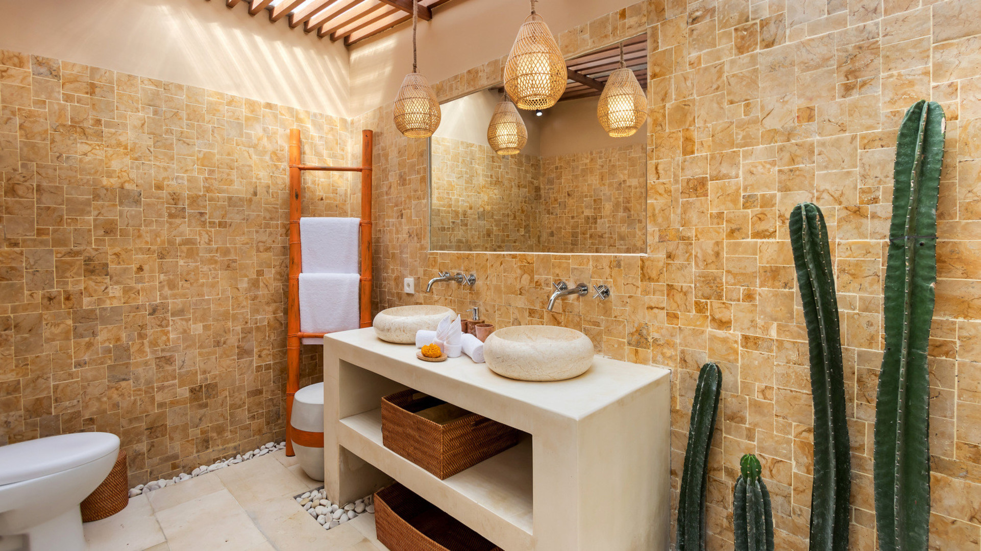 Neverjetna vila s 4 spalnicami in bazenom na Baliju, Bali Villa 2211