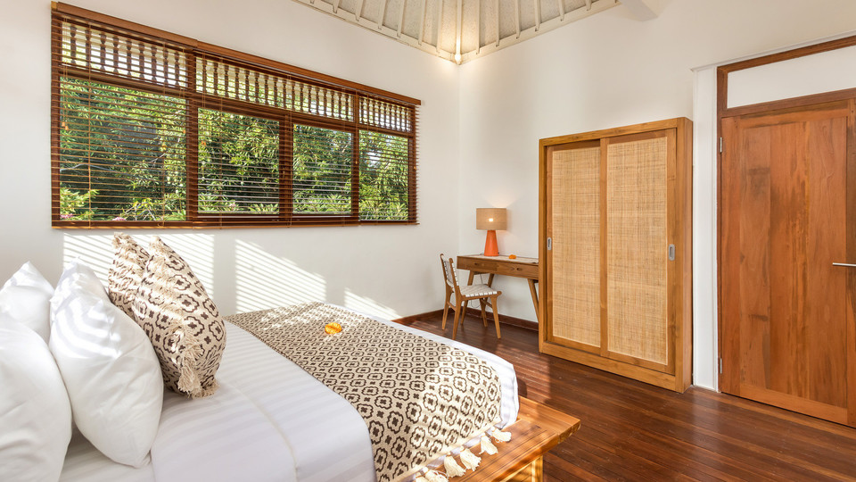 Neverjetna vila s 4 spalnicami in bazenom na Baliju, Bali Villa 2211