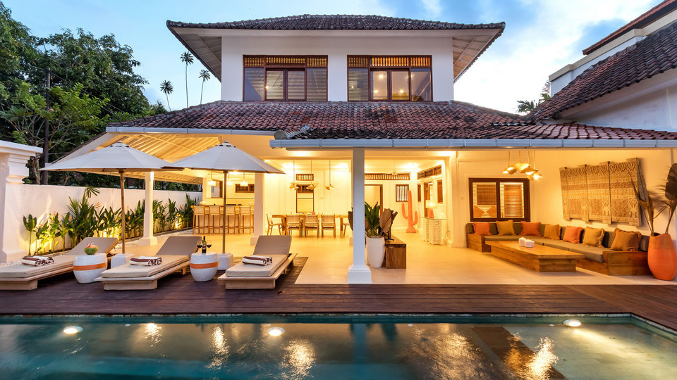 Neverjetna vila s 4 spalnicami in bazenom na Baliju, Bali Villa 2211