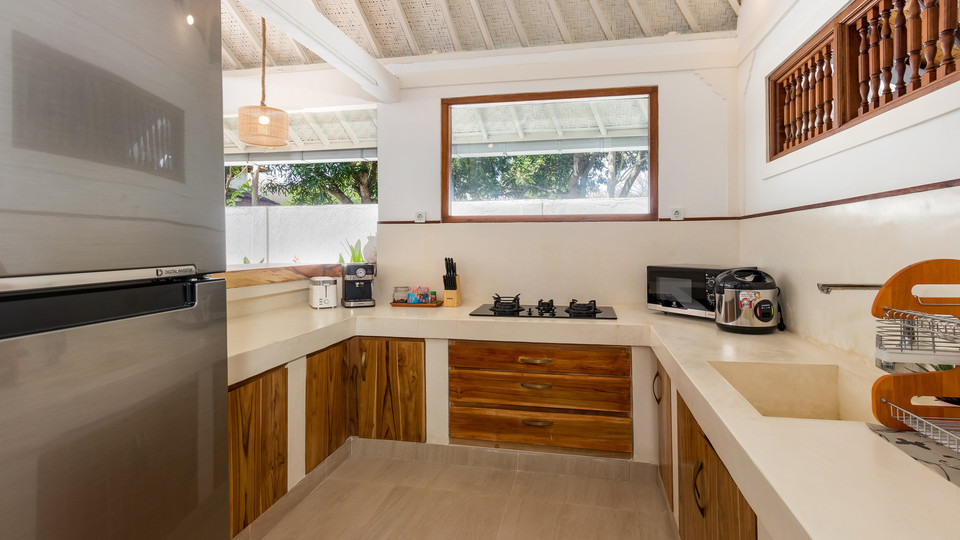 Neverjetna vila s 4 spalnicami in bazenom na Baliju, Bali Villa 2211