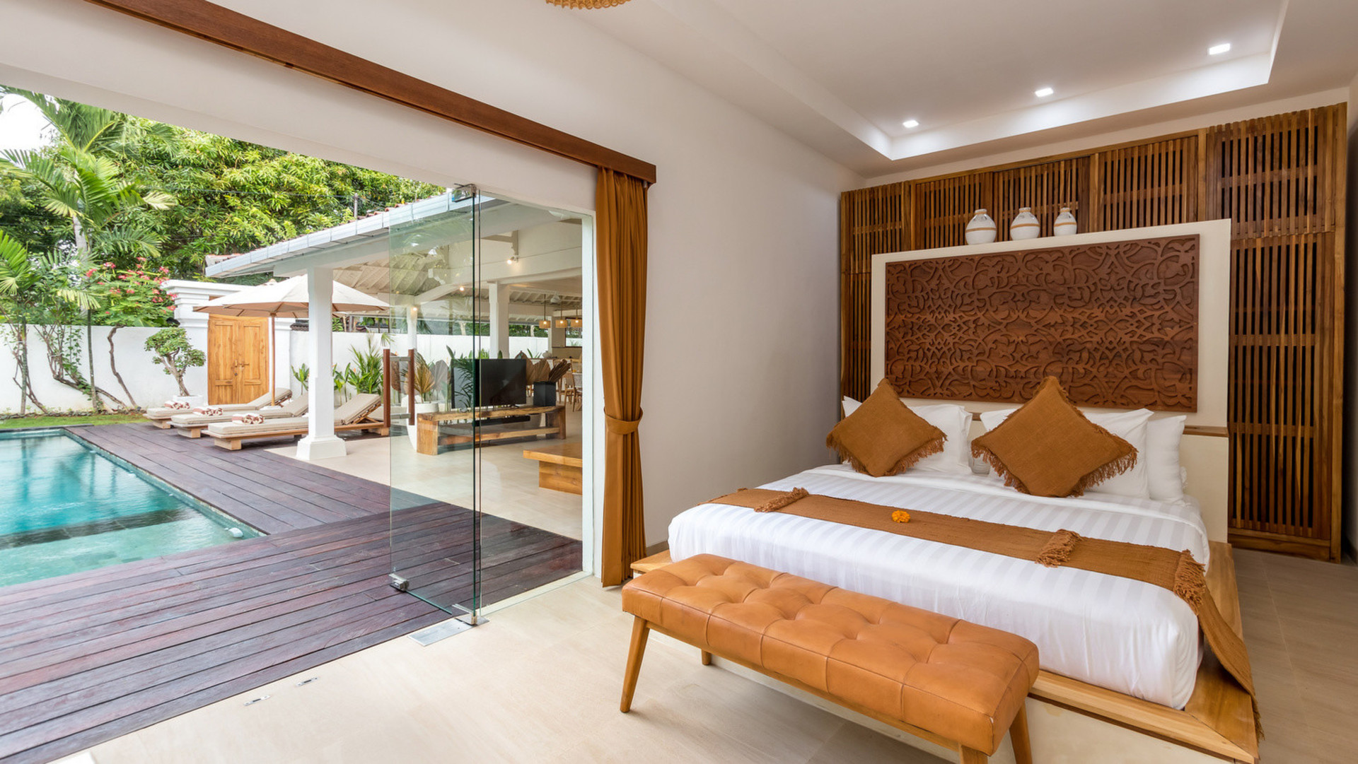 Neverjetna vila s 4 spalnicami in bazenom na Baliju, Bali Villa 2211