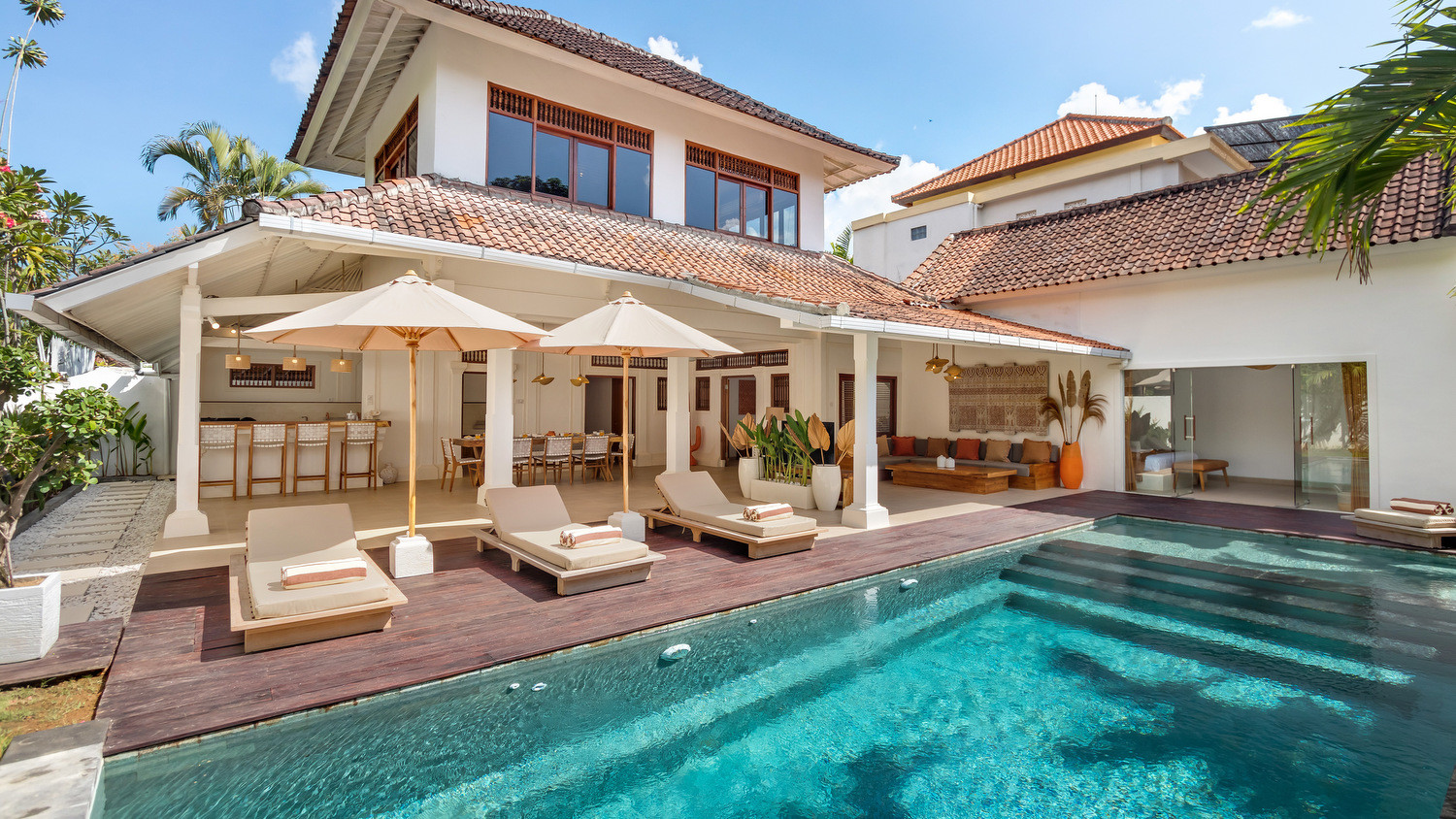 Čudovita 4-sobna vila z bazenom, Bali Villa 2212