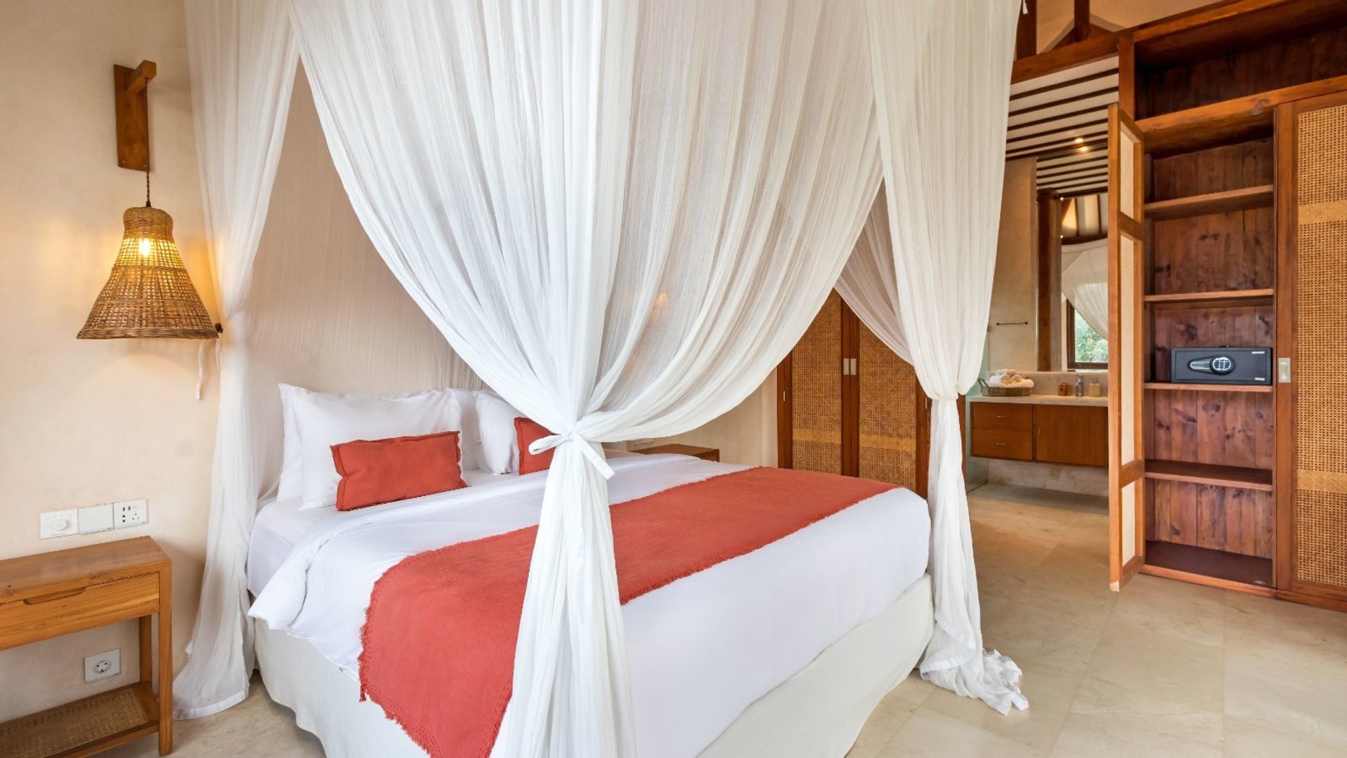 Neverjetna vila s 4 spalnicami in bazenom, Bali Villa 2217