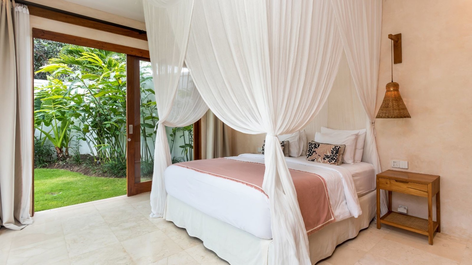Čudovita 9-sobna vila z bazenom, Bali Villa Bali Villa 2218