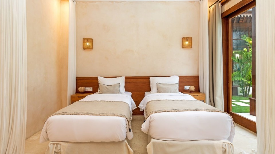 Čudovita 9-sobna vila z bazenom, Bali Villa Bali Villa 2218