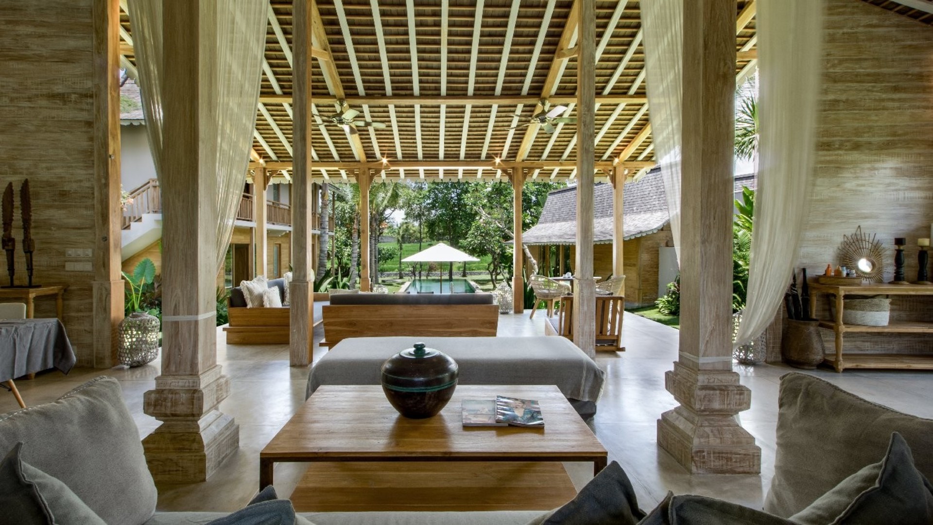 Čudovita 9-sobna vila z bazenom, Bali Villa Bali Villa 2218