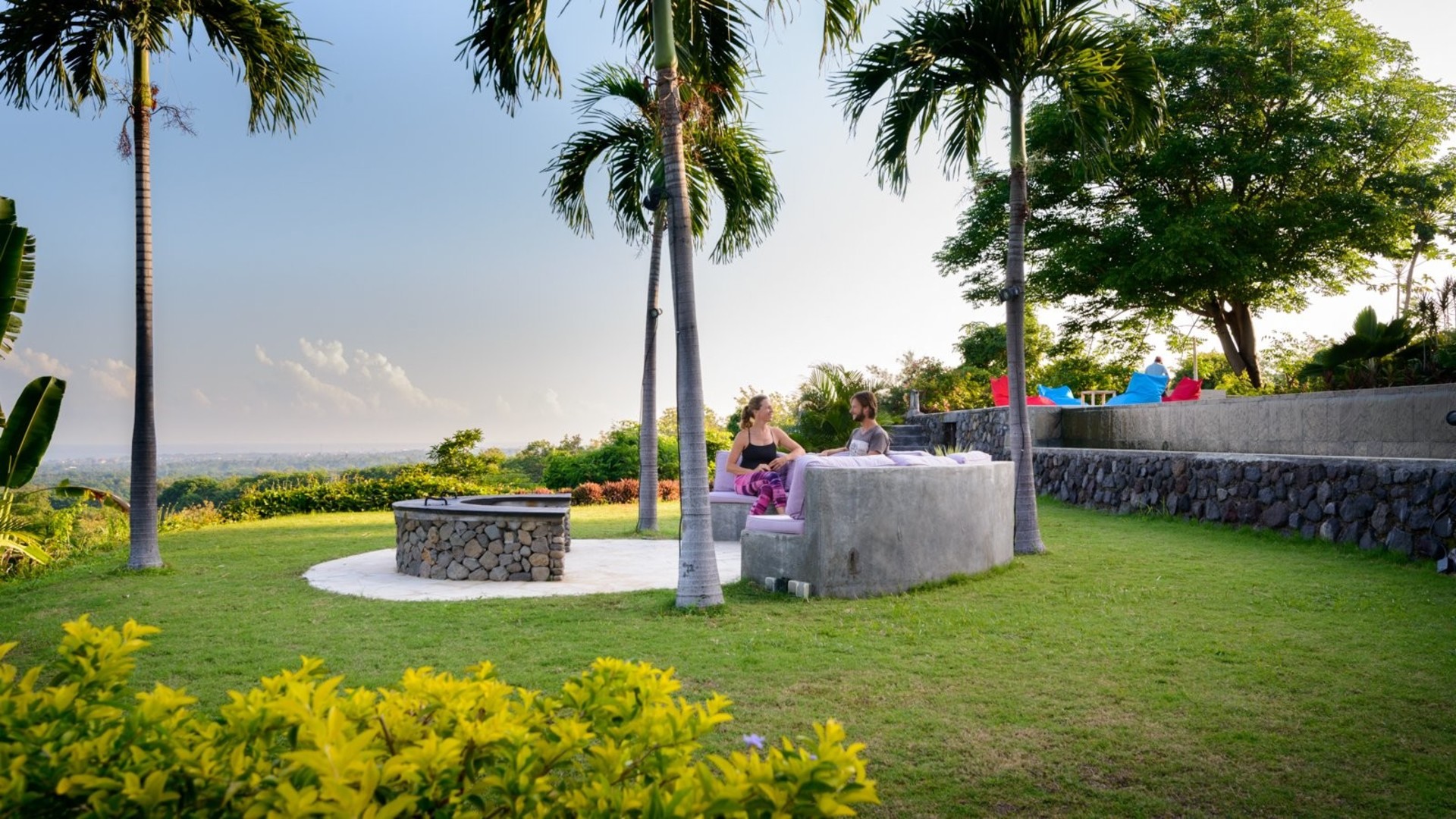 Čudovita vila s 3 spalnicami z osupljivim bazenom in pogledom na morje, vila Bali 2235