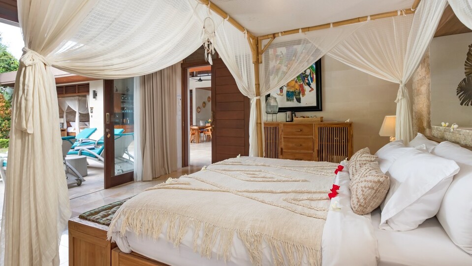Uživanje na počitnicah v luksuzni vili s 5 zvezdicami v Candidasi, za manj kot hotel, Villa Bali 2243