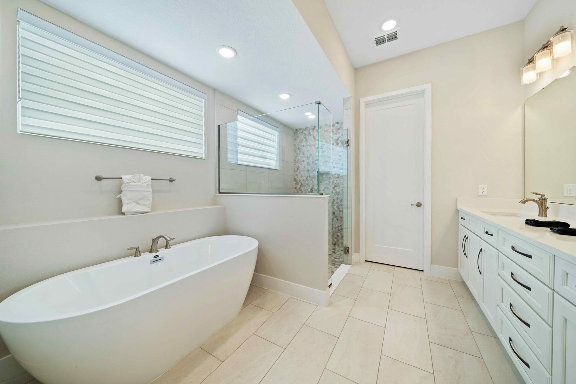 Čudovita vila s prvovrstno opremo, Orlando Villa 1000