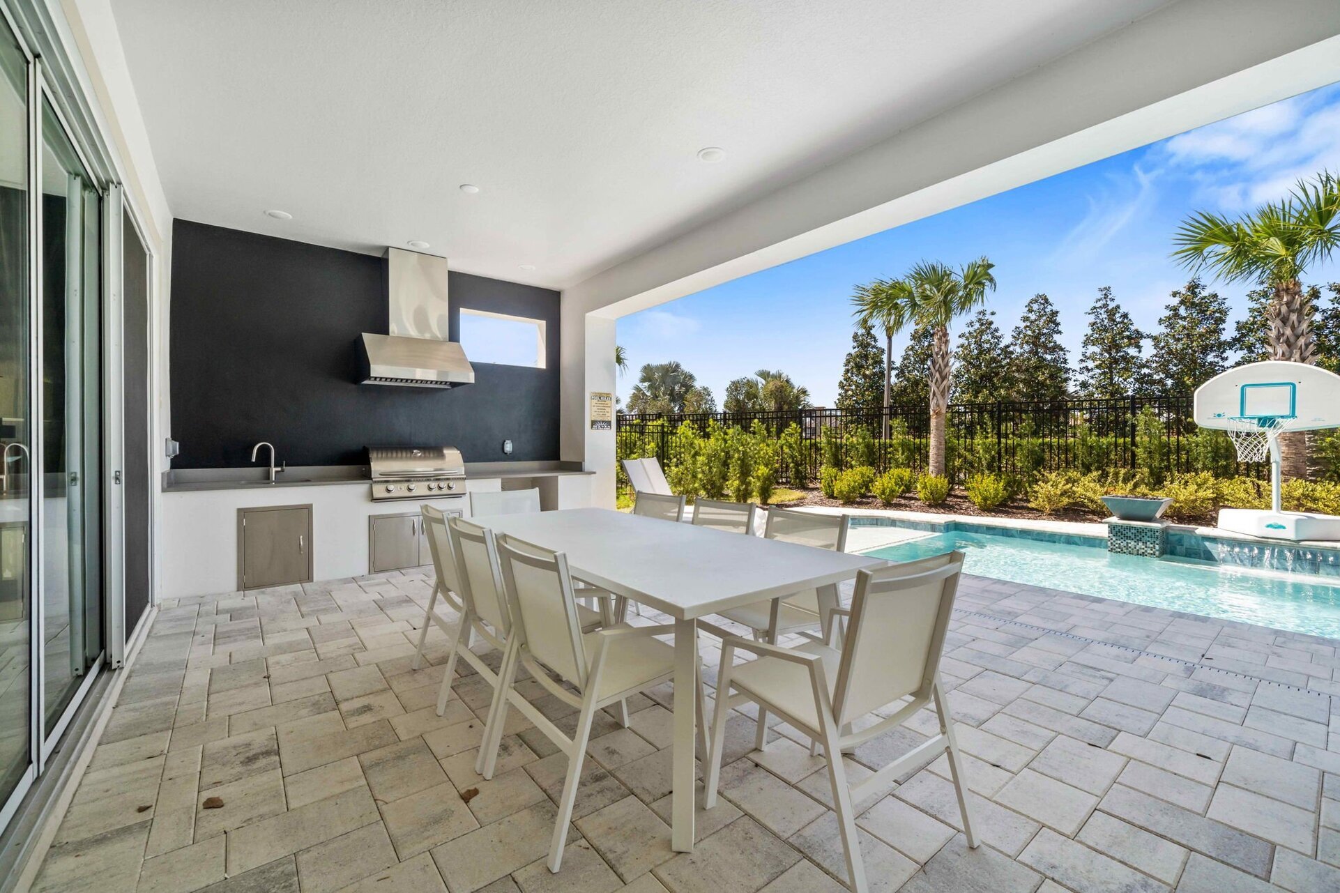 Čudovita vila s prvovrstno opremo, Orlando Villa 1000
