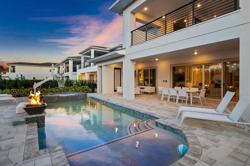 Čudovita vila s prvovrstno opremo, Orlando Villa 1000