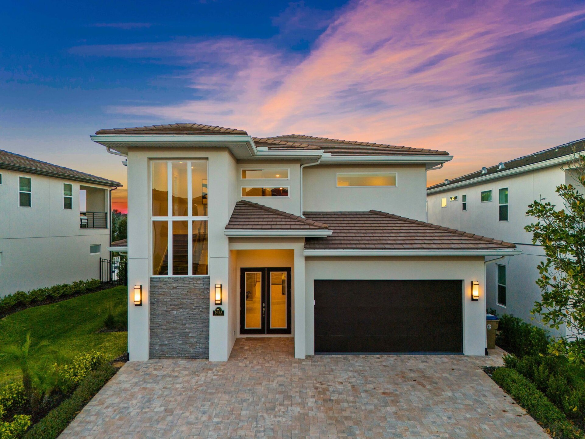Čudovita vila s prvovrstno opremo, Orlando Villa 1000