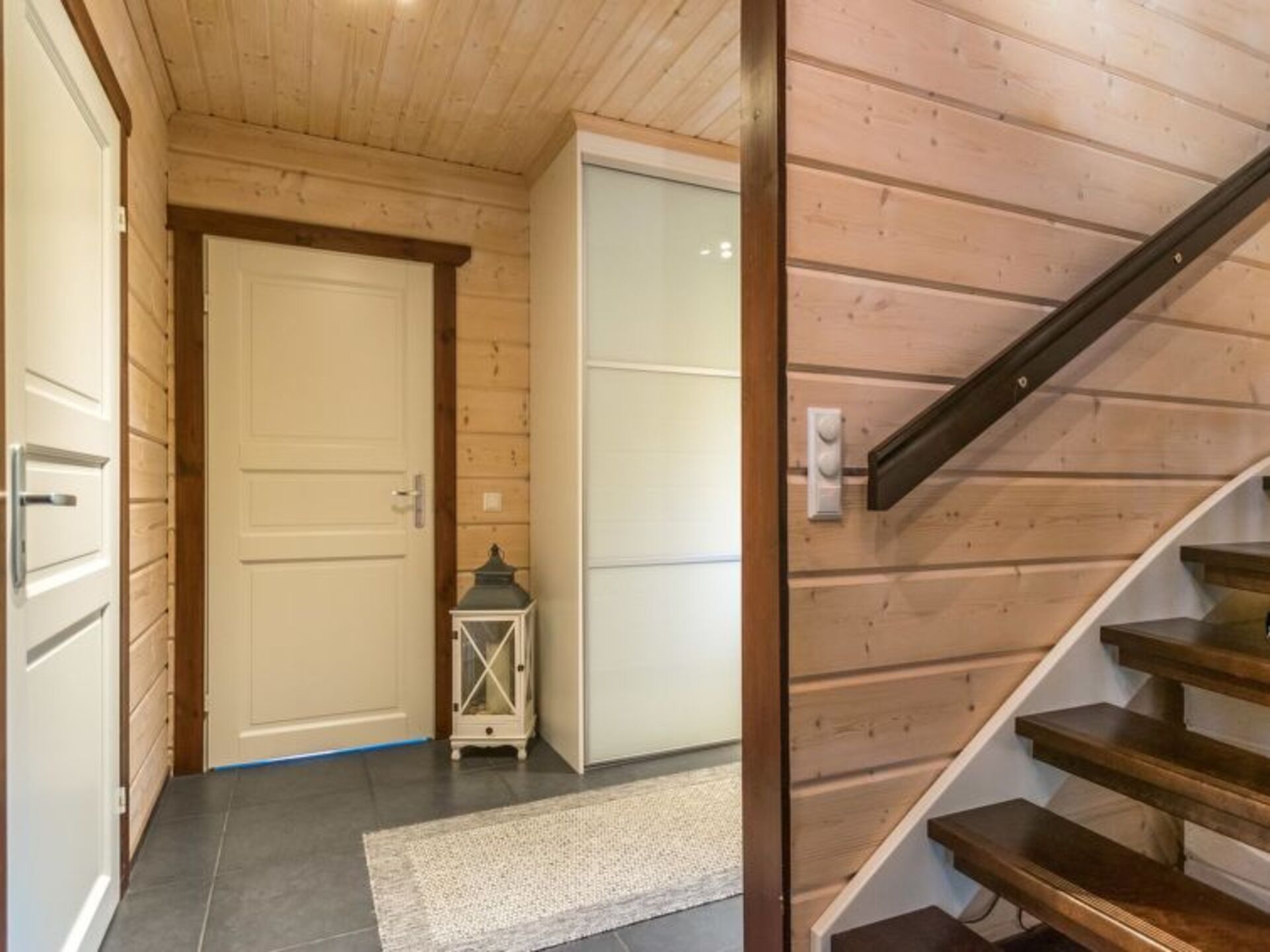 Popoln družinski oddih, Hartola 1031