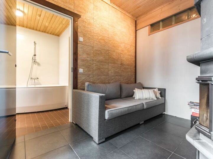 Popoln družinski oddih, Hartola 1031
