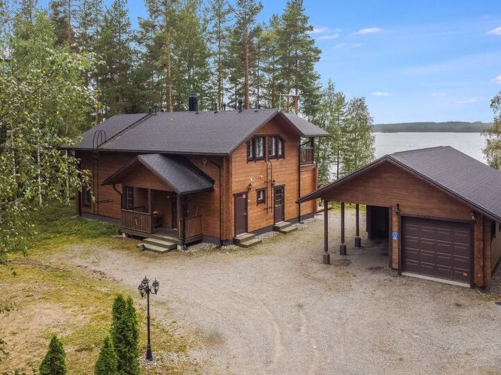 Popoln družinski oddih, Hartola 1031