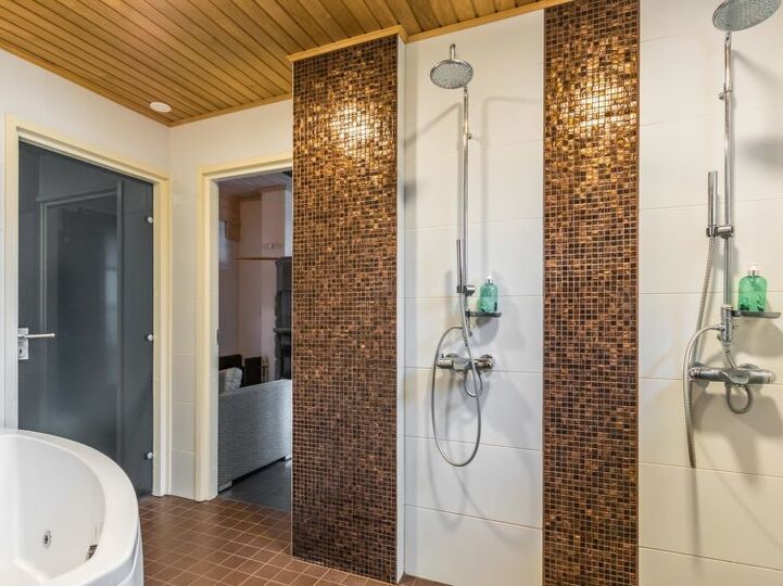 Popoln družinski oddih, Hartola 1031