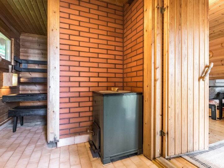 Popoln družinski oddih, Hartola 1031