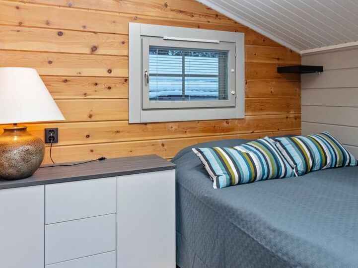 Popoln družinski oddih, Lapinlahti 1063