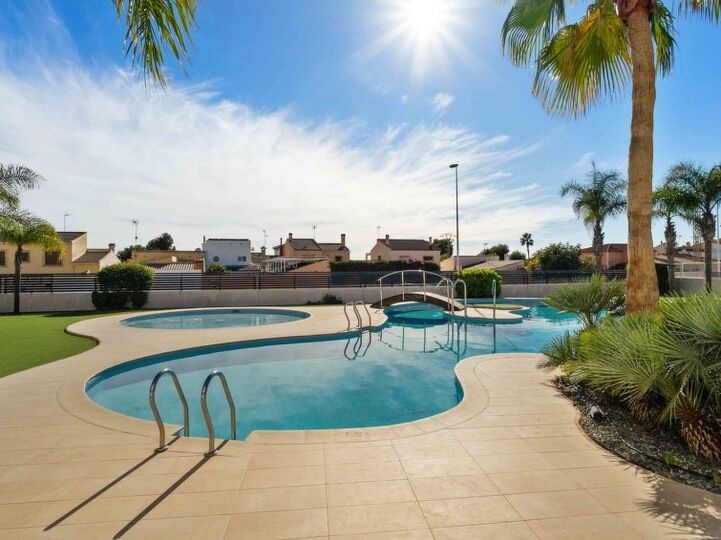 Moderna oaza s panoramskim pogledom na morje, 1000, Torrevieja, Spain