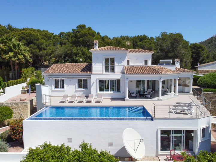 Obmorski šarm: Elegantna vila s 4 spalnicami, 1030, Teulada, Spain