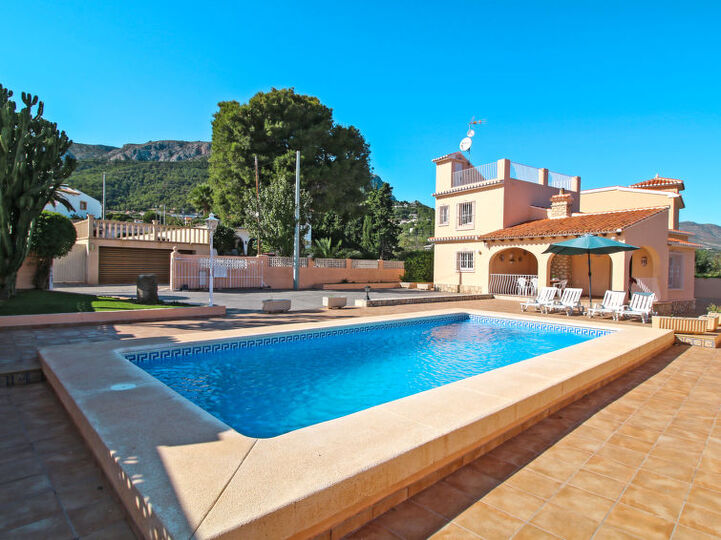 Obmorski šarm: prostorna vila s 5 spalnicami, 1067, San Bernardo, Spain