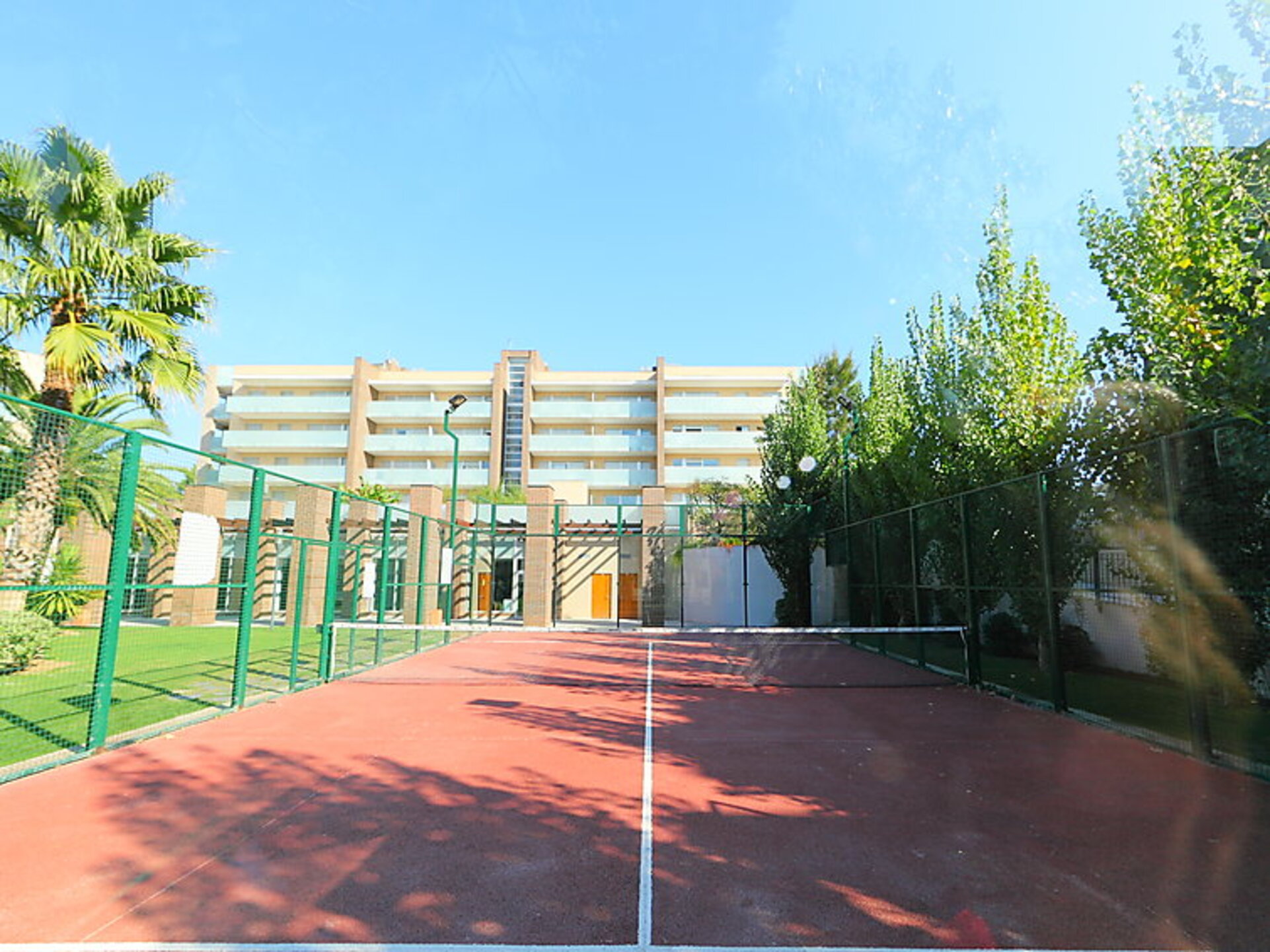 Golden Coast Gem: Moderna 3-sobna vila, Costa Daurada, 1015