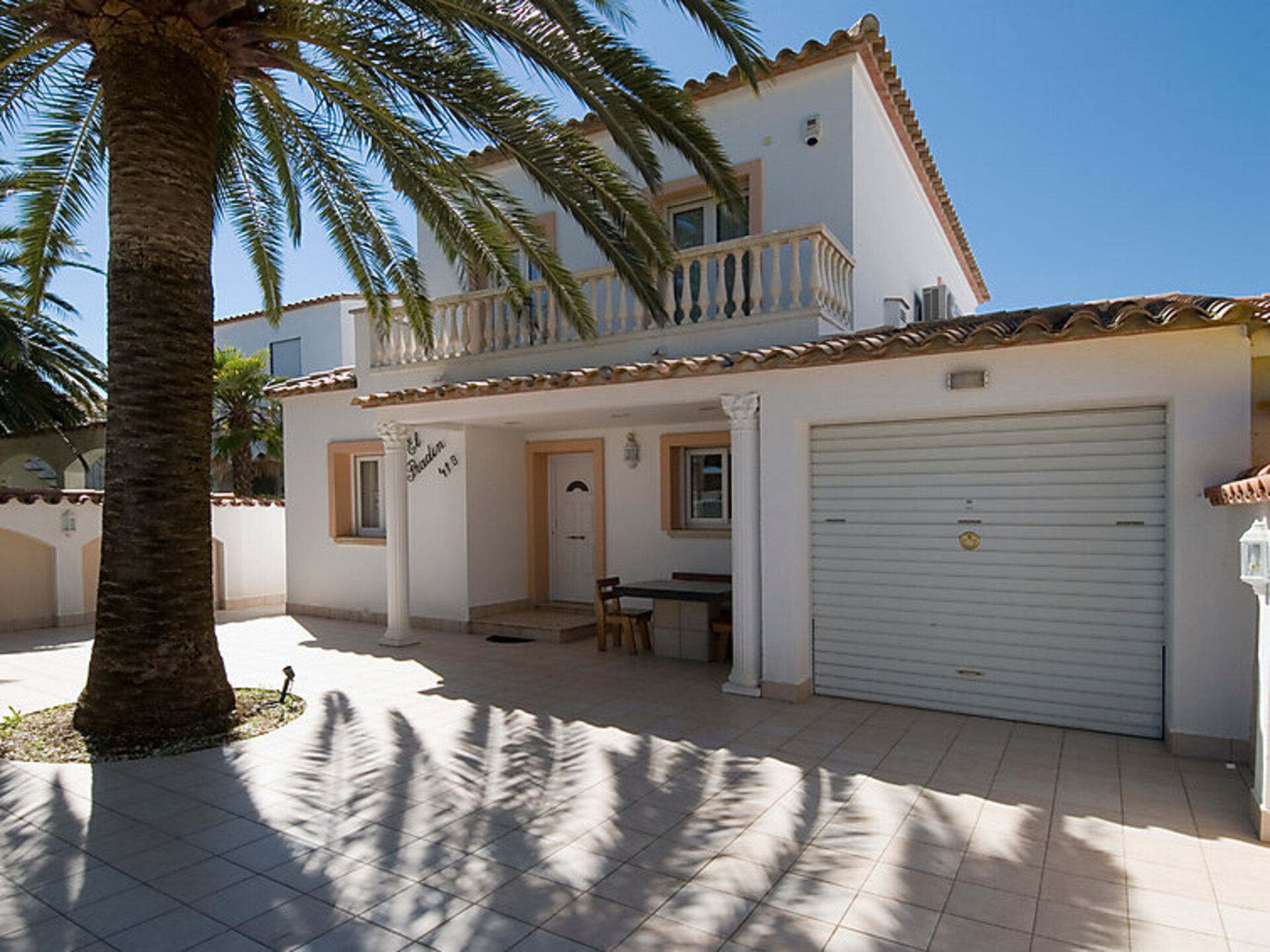 Elegantno obalno zatočišče v Costa Bravi, 1095