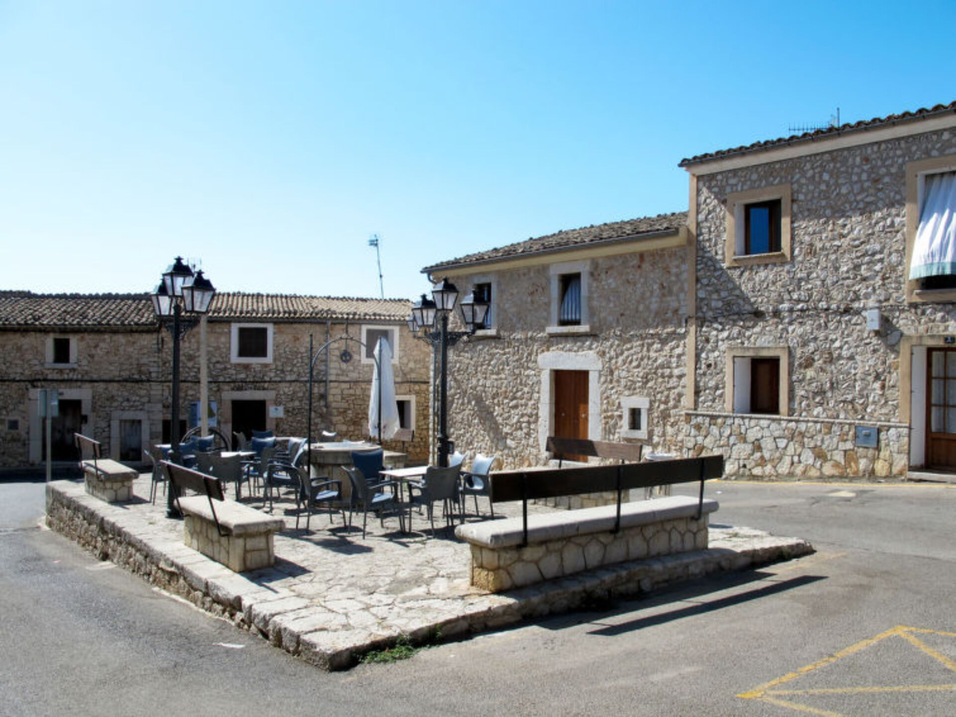 Serene Haven: Vila s 4 spalnicami na Balearskih otokih, 1625