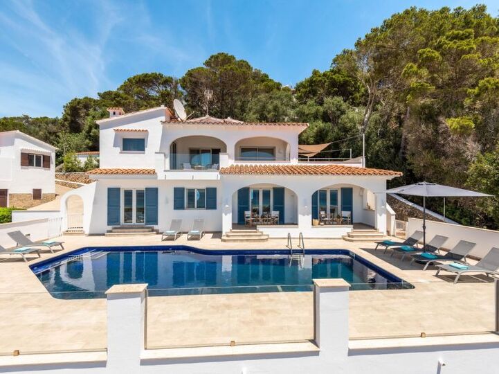 Tranquil Haven: Vila s 5 spalnicami in bazenom, 1011, Menorca, Spain