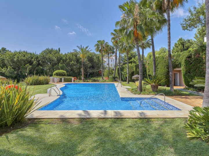 Mirna vila Oasis s 3 spalnicami, 1127, Artola, Spain