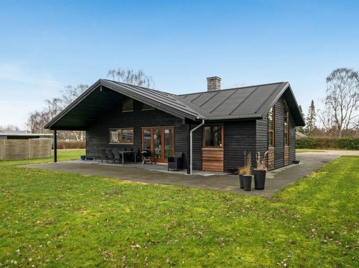 Vaš popoln pobeg, Storvorde 1004, Storvorde, Denmark