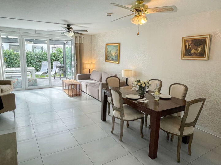 Pobeg v razkošje: Vila Oasis s 3 spalnicami, 1037, Breisach am Rhein, Germany