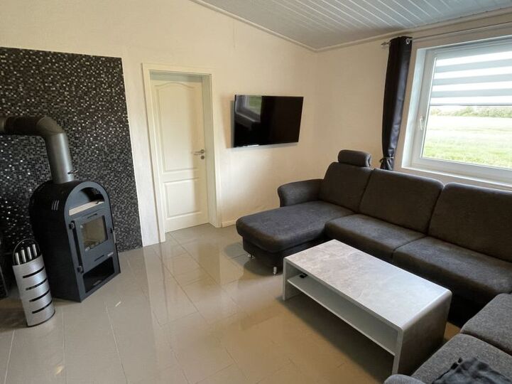 Prijetno 1BR Haven v Scenic Niedersachsen, 1021, Oberndorf, Germany