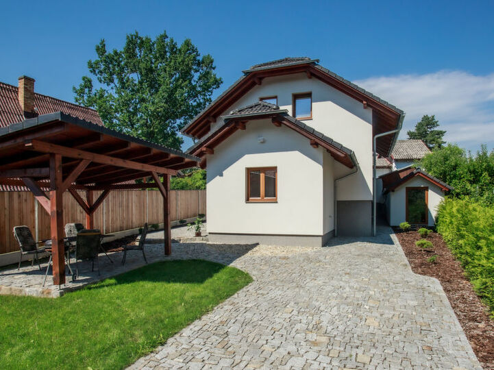 Samotna vila Paradise Jihočeský Kraj,1001, Žabovřesky, Czech Republic