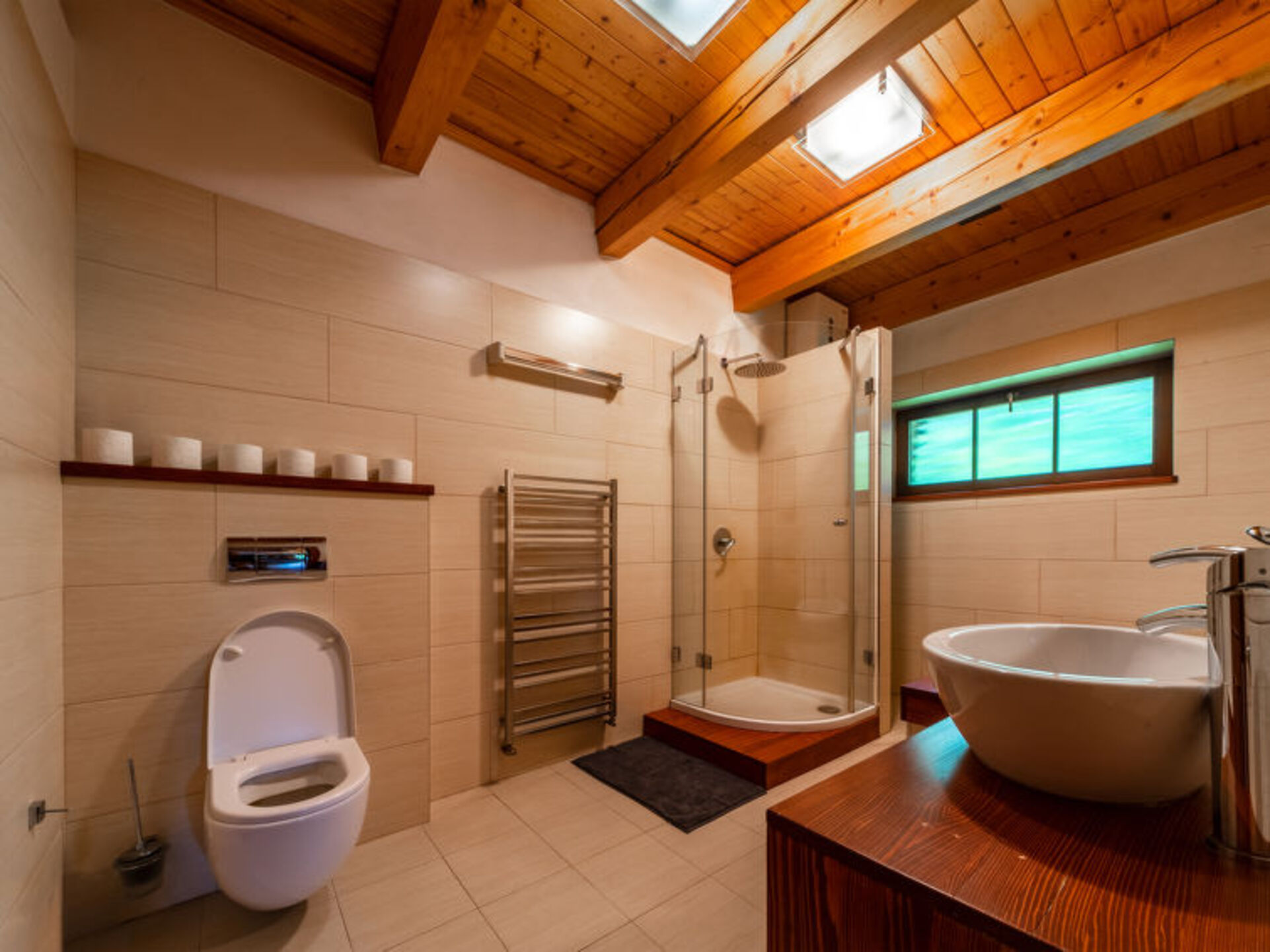 Bathroom / Wellness