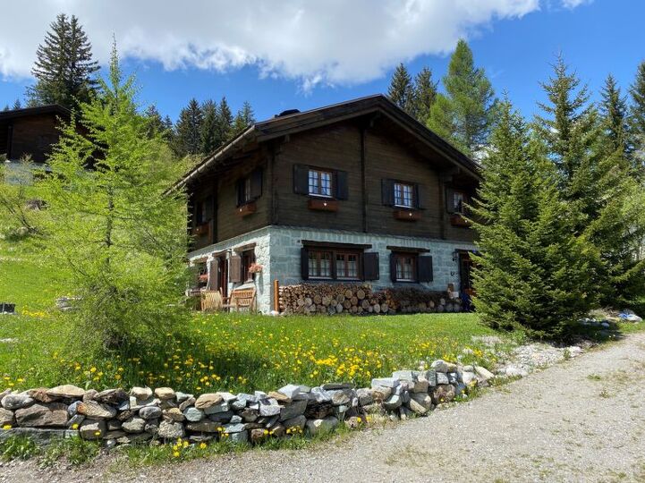 Sprostite se v stilu: 4-sobna brunarica Escape, 1109, Parsonz, Switzerland