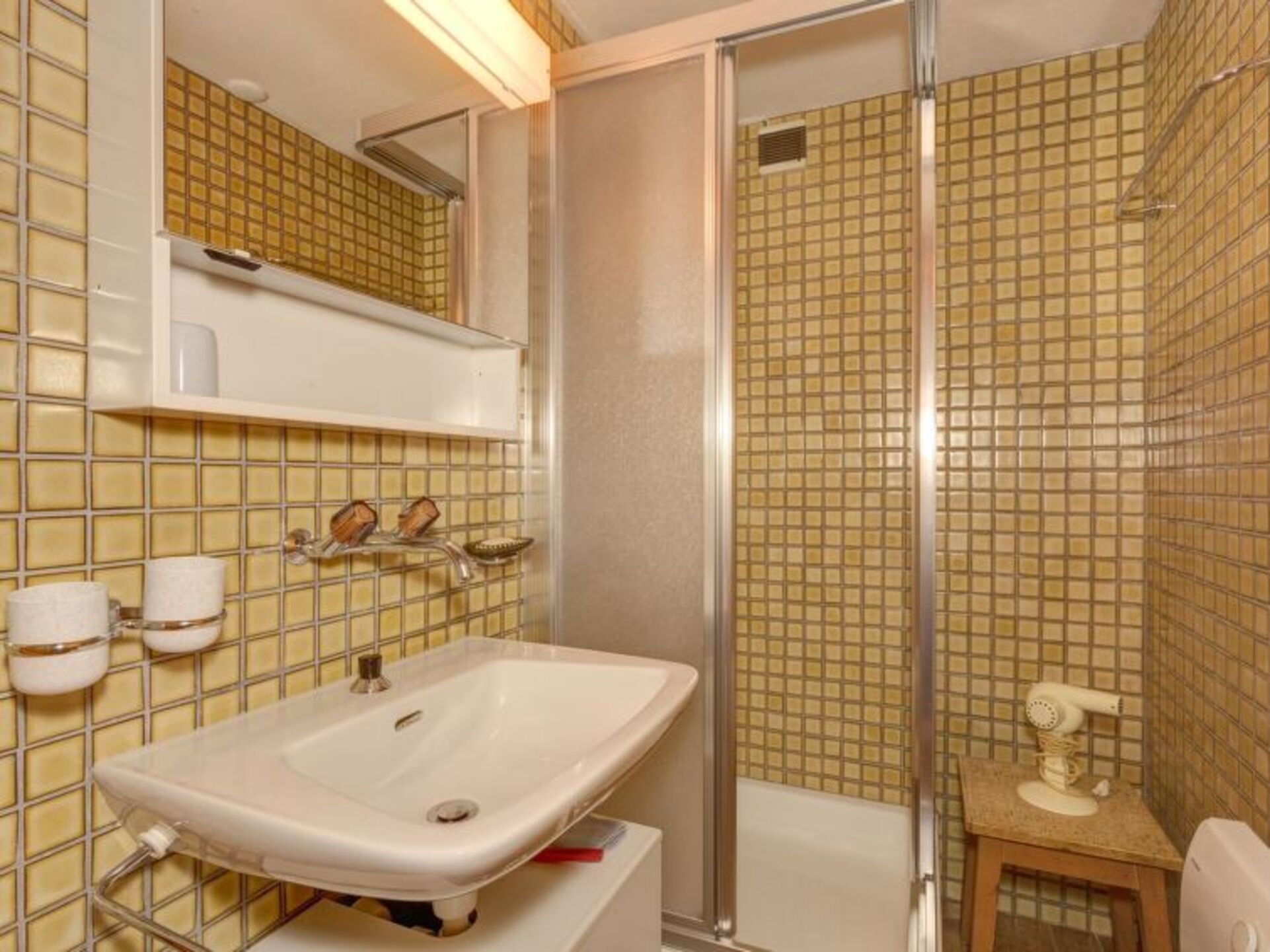 Gorska čarovnija: Elegantna vila s 3 spalnicami v Valaisu, 1365