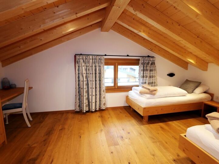 Gorska čarovnija: Vila s 4 spalnicami, Valais, 1387