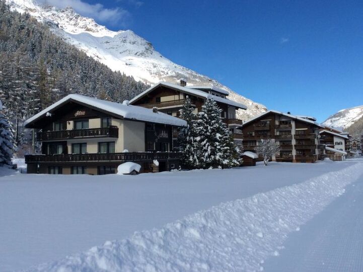 Miren pobeg v Saas-Grundu, 1253, Saas-Grund, Switzerland
