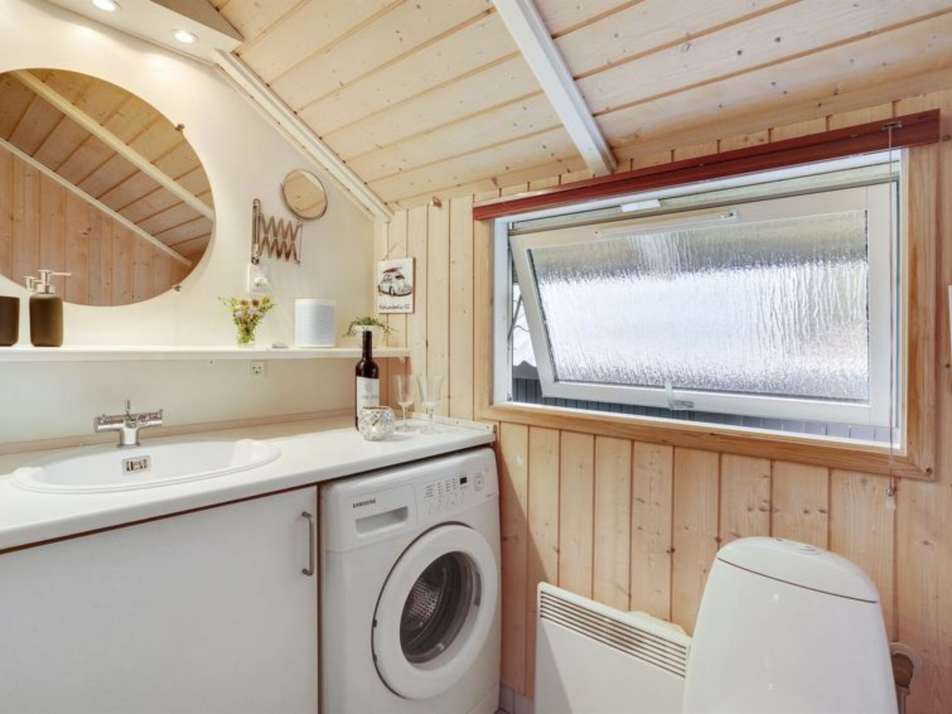 Bathroom / Wellness