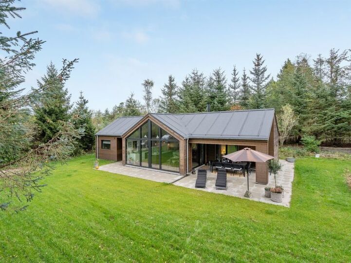 Čarobni družinski spomini, Hals 1016, Hals, Denmark