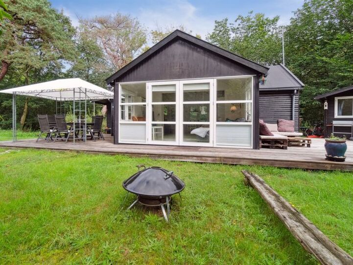 Dom s 5 zvezdicami na vrhunski lokaciji, Rønne 1079, Rønne, Denmark